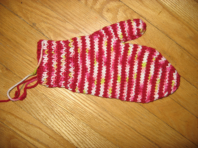 Plain Mitts in 3 Sizes 