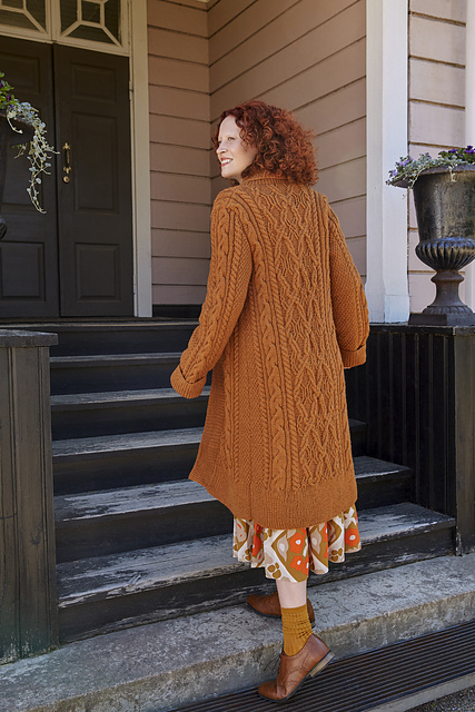 Ravelry: Juurakko cardigan pattern by Novita