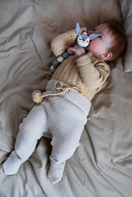 Pompula knitted baby tights