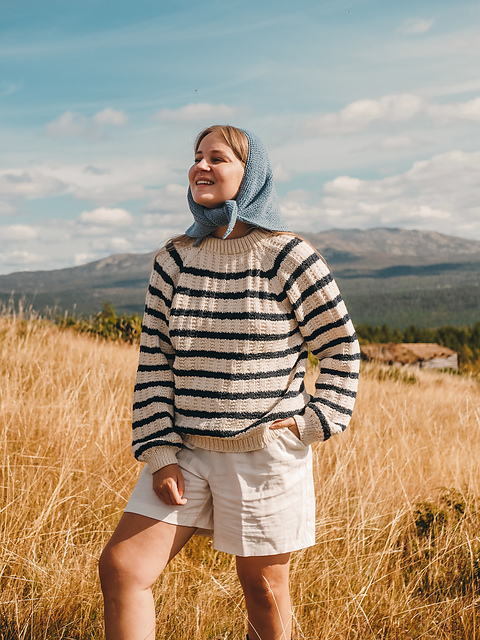 Saura sweater