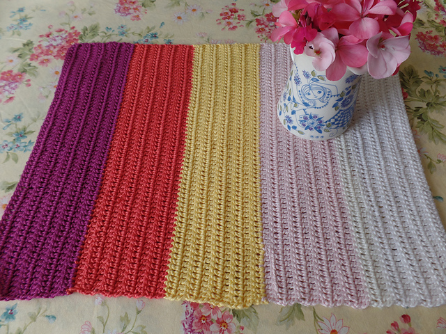Super Easy Peasy Placemats