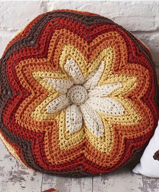 Pinwheel cushion