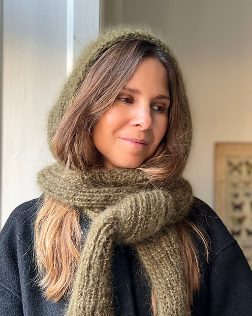 Ravelry: Uva Hoodie Scarf pattern by Refined Knitwear - Rikke