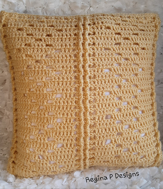 Diamond Trellis Pillow Cover