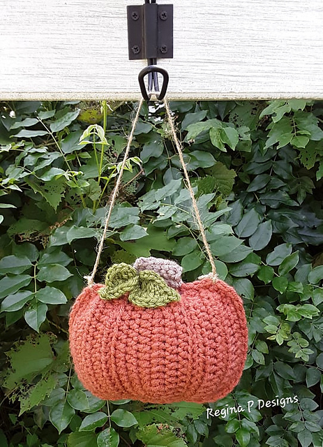 Pumpkin Hanger