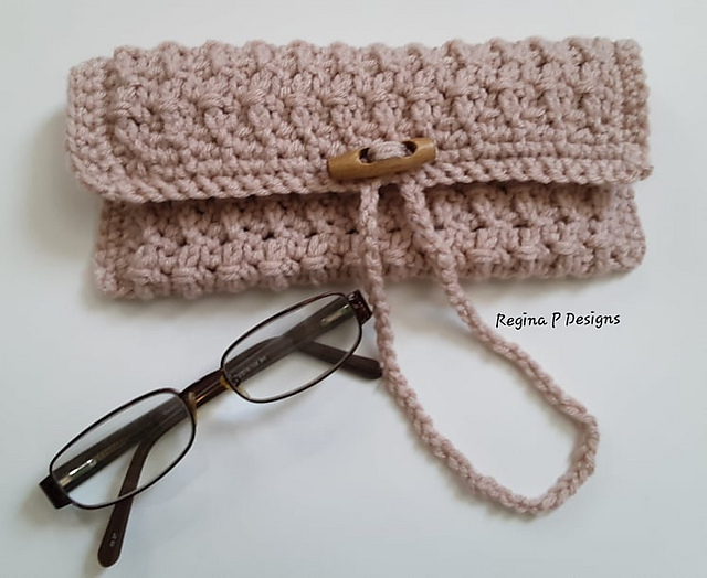 Barbed Glasses Case