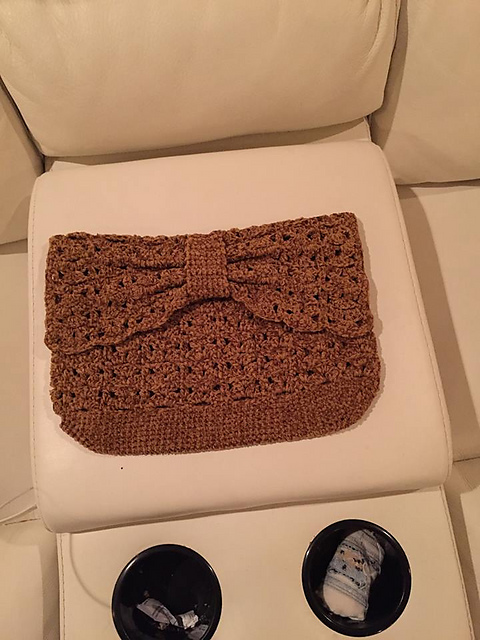 elegant crochet clutch