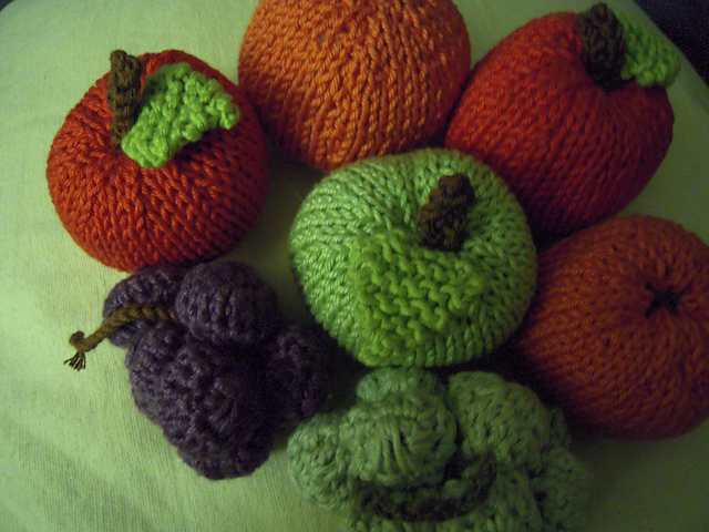 Harvest fruit basket