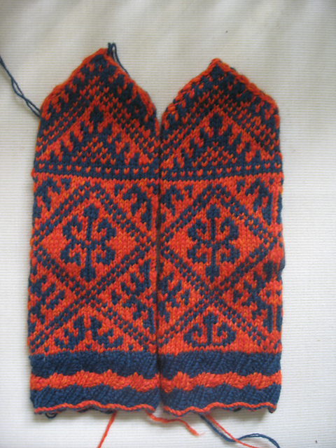 Simply Harika Mittens