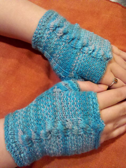 Ariel Wrist Warmers
