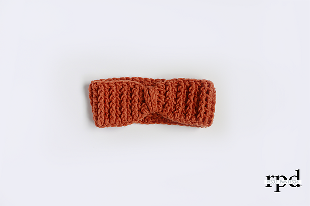 Cabled Ear Warmer