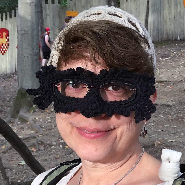 Ravelry Retrofresh's Masquerade Mask For Eyeglass Wearers
