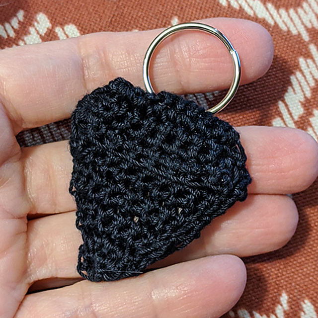 Ravelry Guitar Pick Keychain Pouch pattern by Sharon Cohen