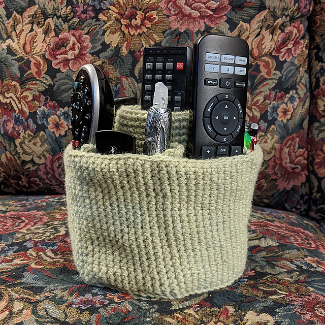 Standup Remote Caddy