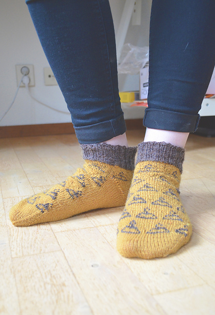 Hangers Are Not Needed Socks