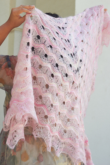 Sutileza shawl