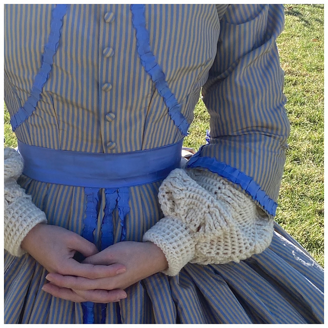 Tricot Undersleeves from 1865