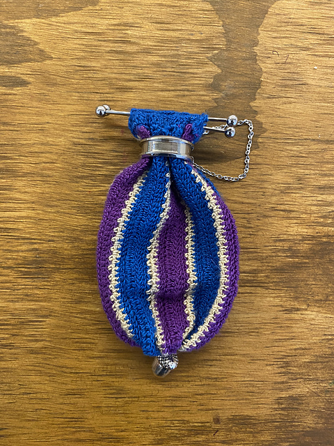 Bar and Ring Purse