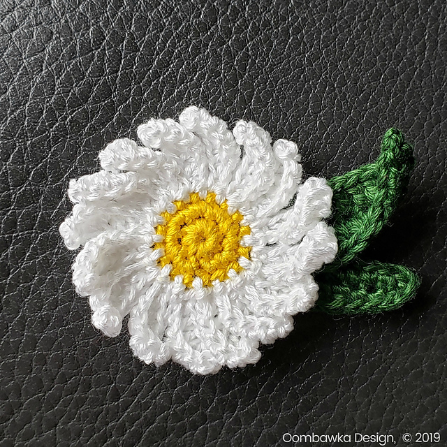 Daisy_Brooch_Pattern_oombawkad