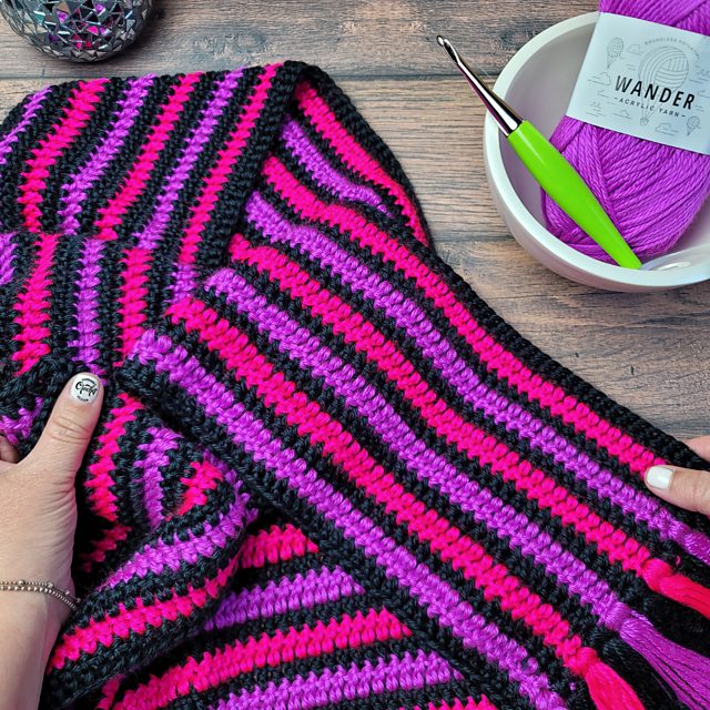 Wander Around Casual Striped Scarf