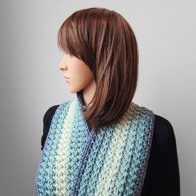Back Crossed HDC Scarf