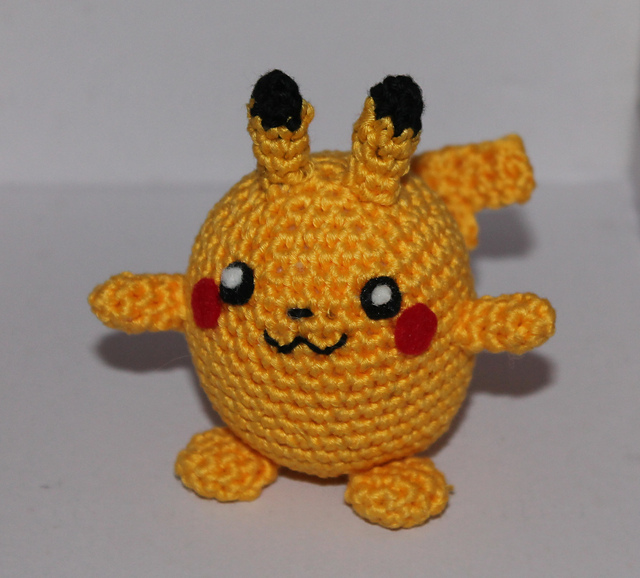 Chubby Pikachu amigurumi