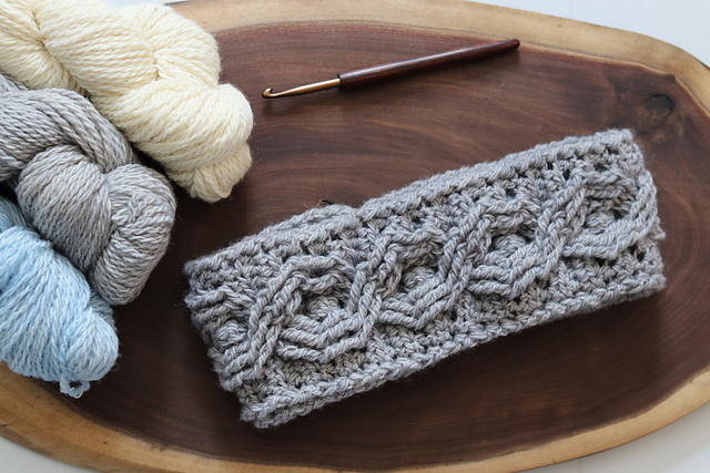 Diamond Cable Ear Warmer