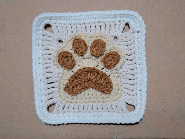 Paw prints - Main Image