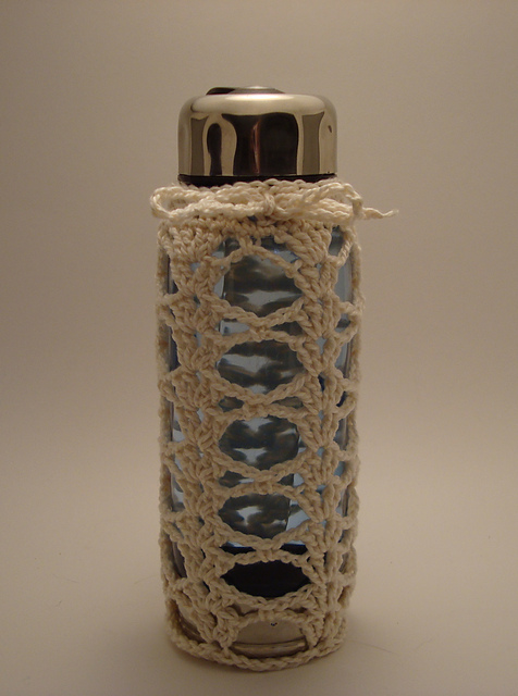 Shell and Lattice Water Bottle Holder