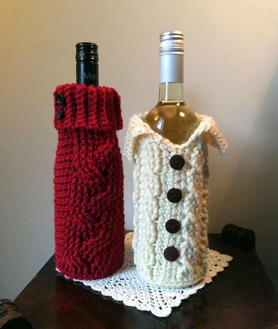Cabled Sweater Wine Cozy Gift Bags