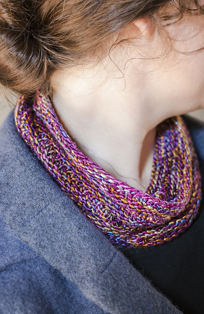 Spiral Scrunch Cowl