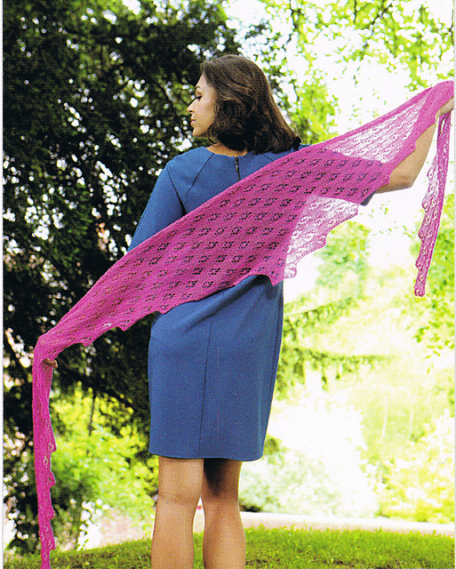 Jaggy Flowers Wrap