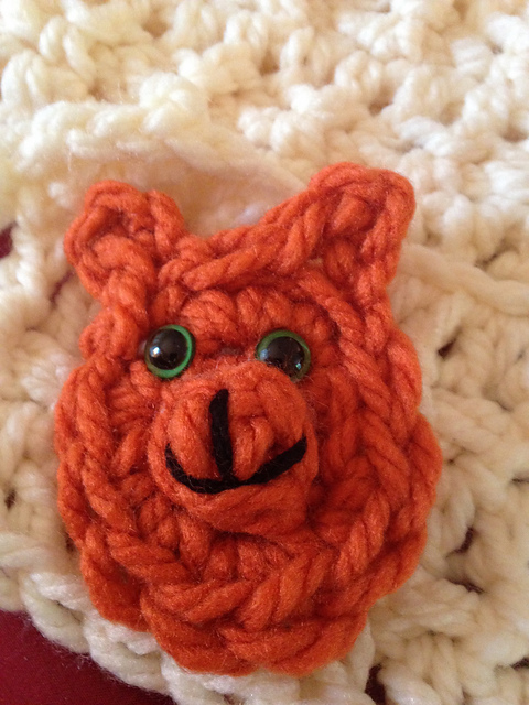 Simple Lion Applique