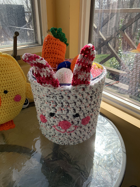 Easter Bunny Tin Cover
