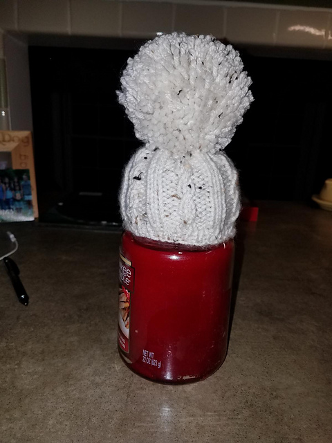 Cabled Candle Topper