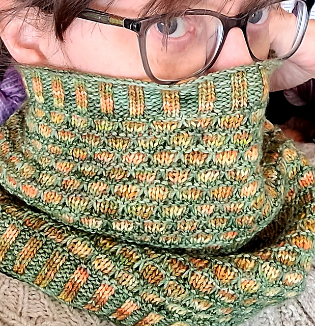Autumn Larch Cowl