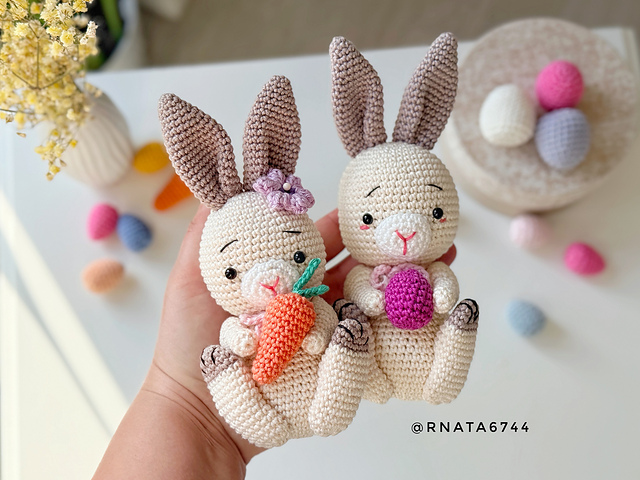 Easter Bunny with eggs