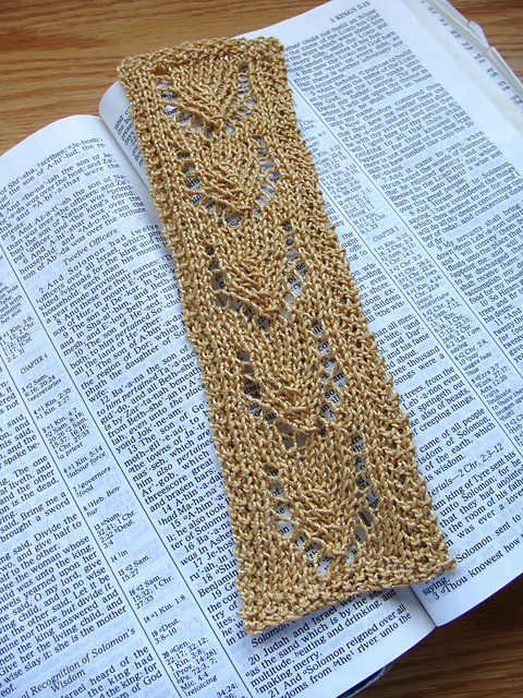 Arch Lace Bookmark