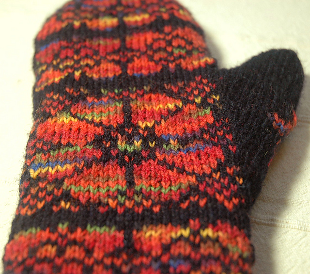 Poppy Double Mittens