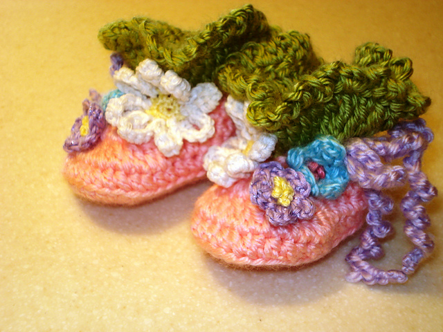 Simple Flower Booties