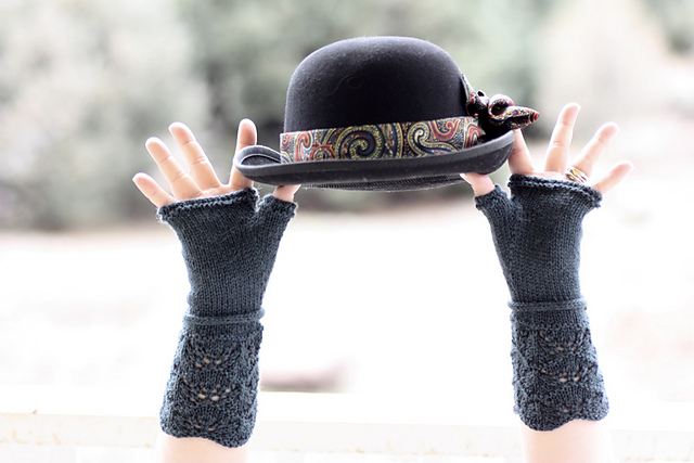 Gingerbread Mitts