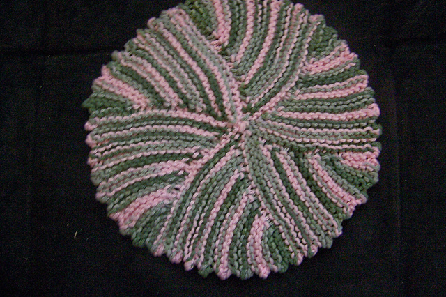 Picot Swirl Hot Pad