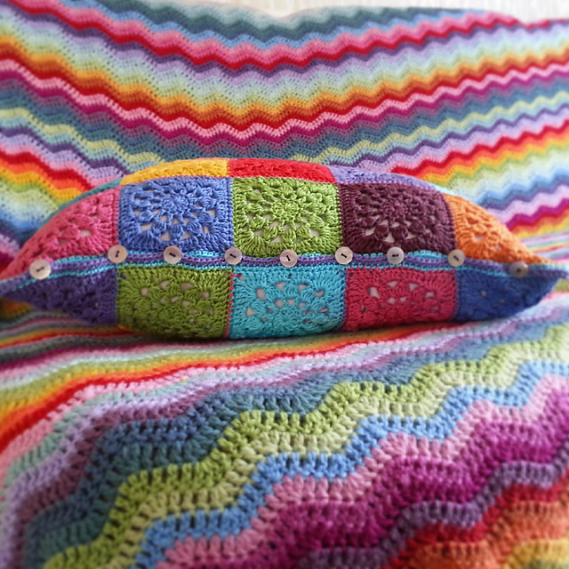 Sunshine motif and cushion