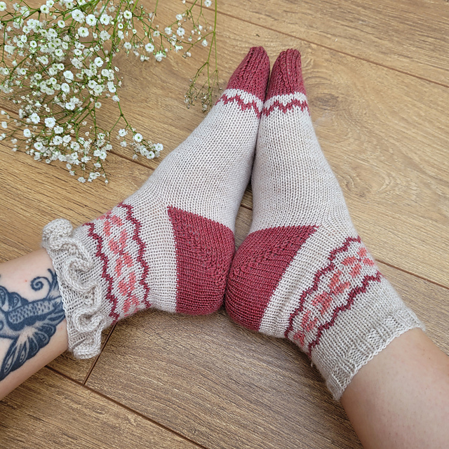 Daisy chain socks
