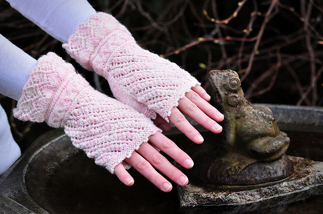 Blushing Bride Fingerless Mitts