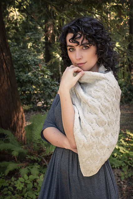 Fable Cable Cowl