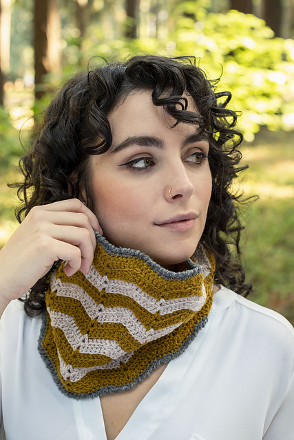 Three of Bows Cowl