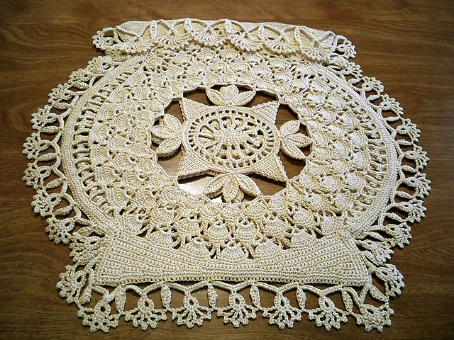Venetian Crochet Opera Bag No.1044