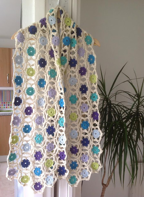 Circle in a Star Wrap