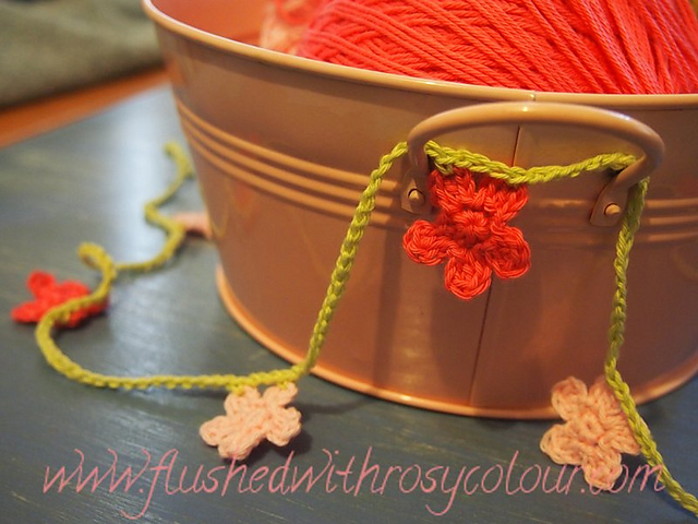 Cute Two Round Flower